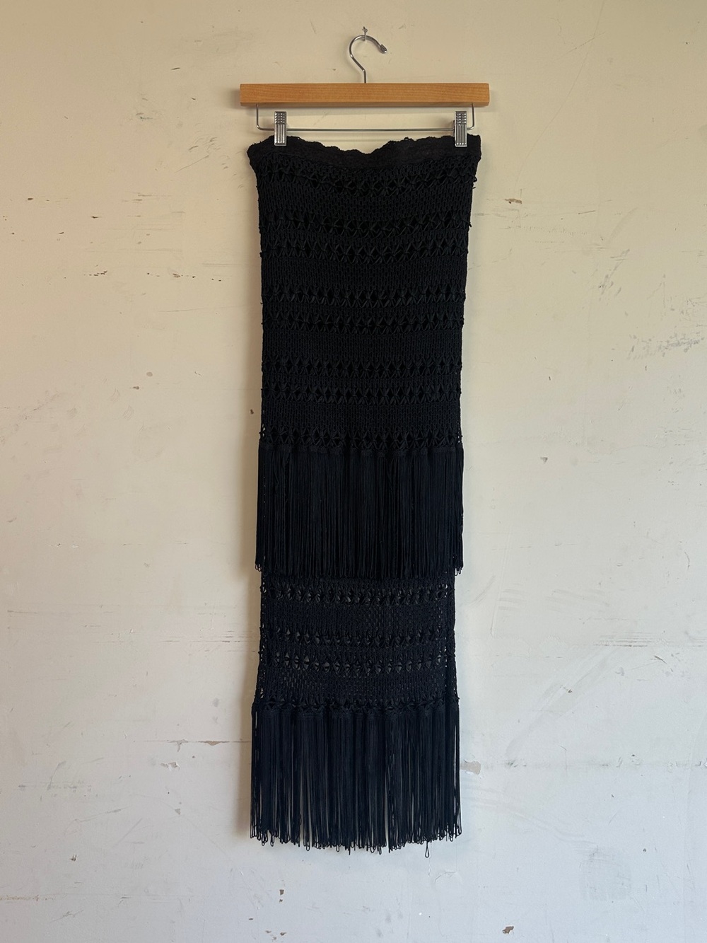 Y2K Bebe moda knit fringe black skirt whimsgoth 2000s